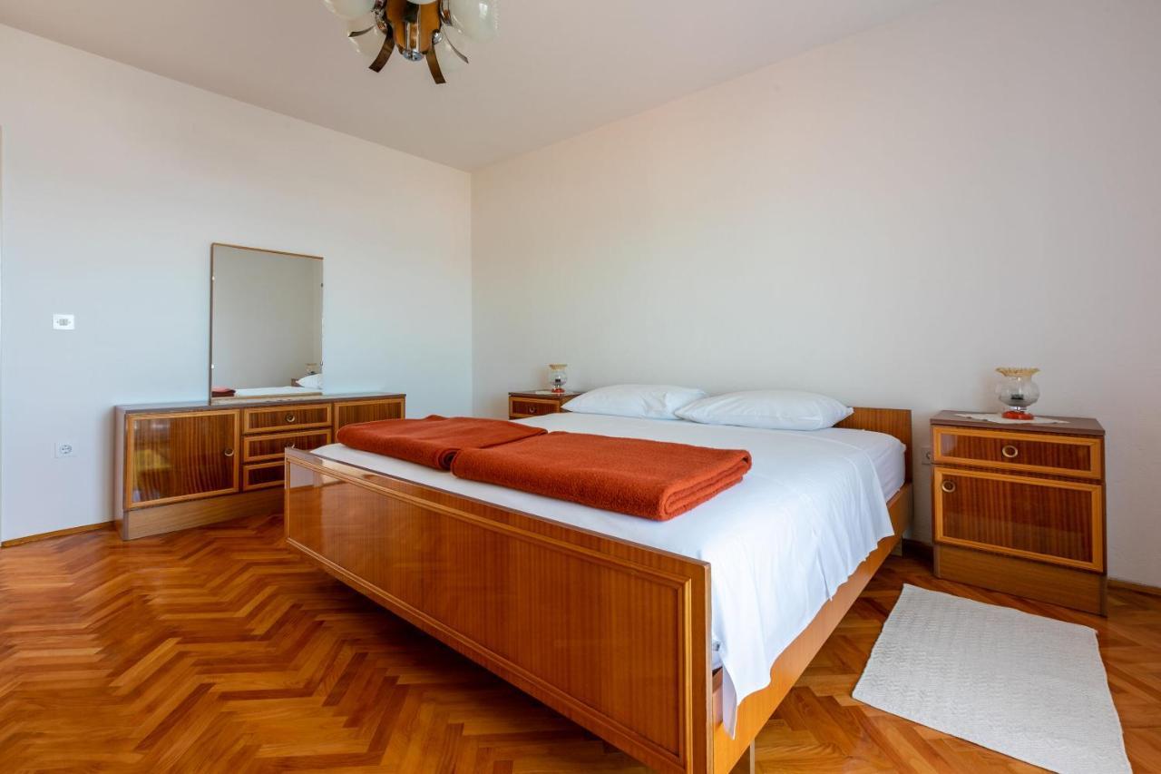 Apartments Mirena Crikvenica Exterior photo