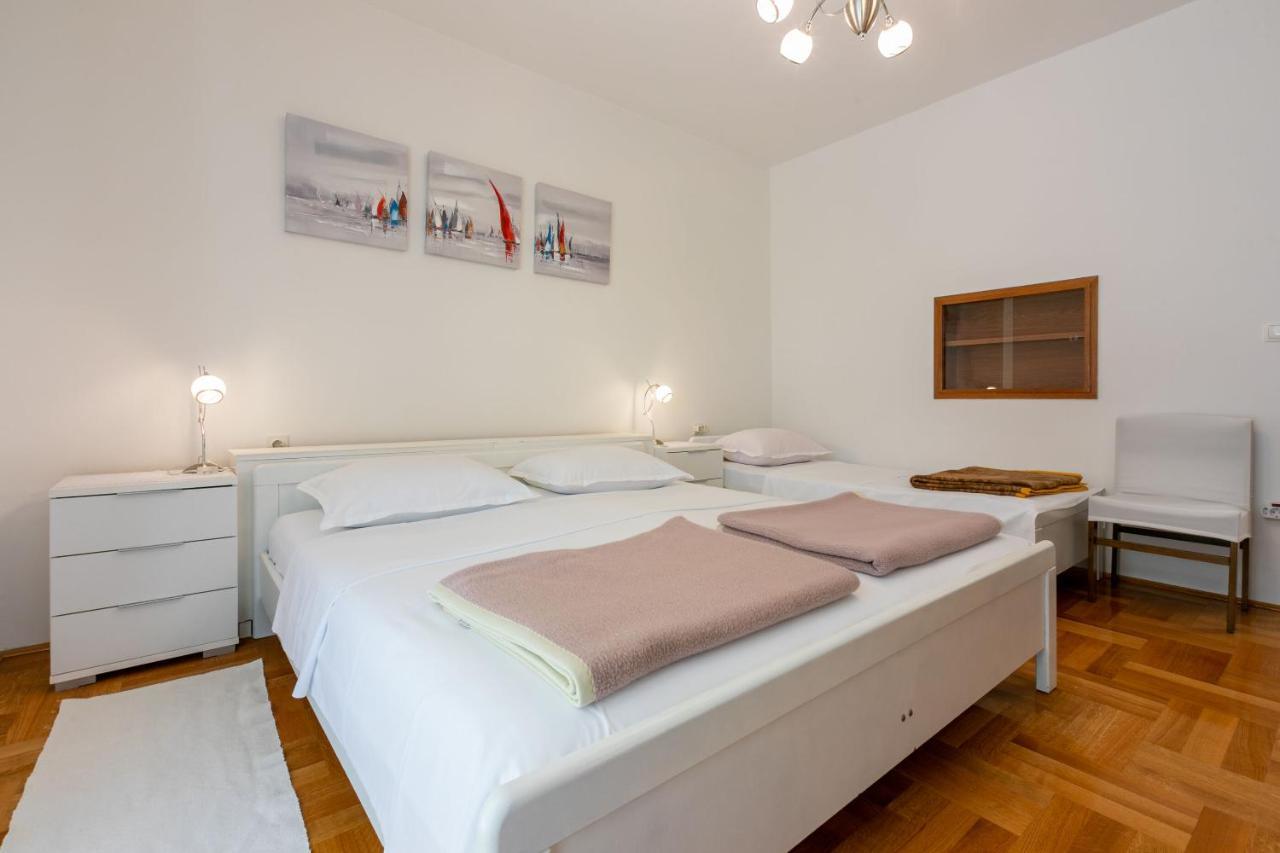 Apartments Mirena Crikvenica Exterior photo